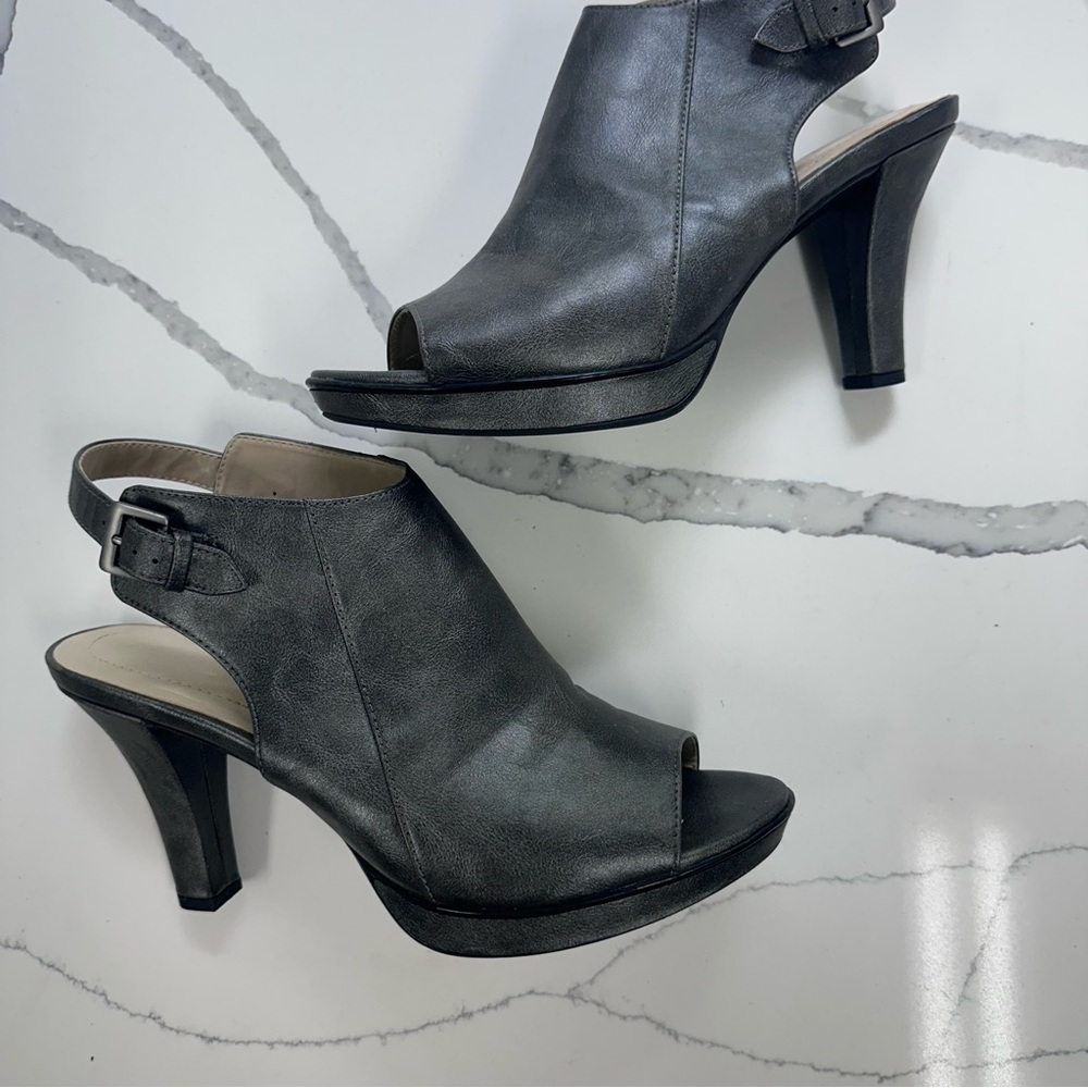 Naturalizer Distant Metalic  Charcoal Peep-Toe Heels Size 9